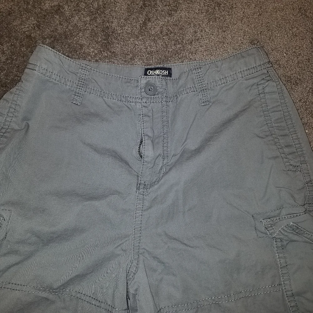 Oshkosh B'gosh Kids Cargo Shorts 14 Green. - Picture 2 of 5